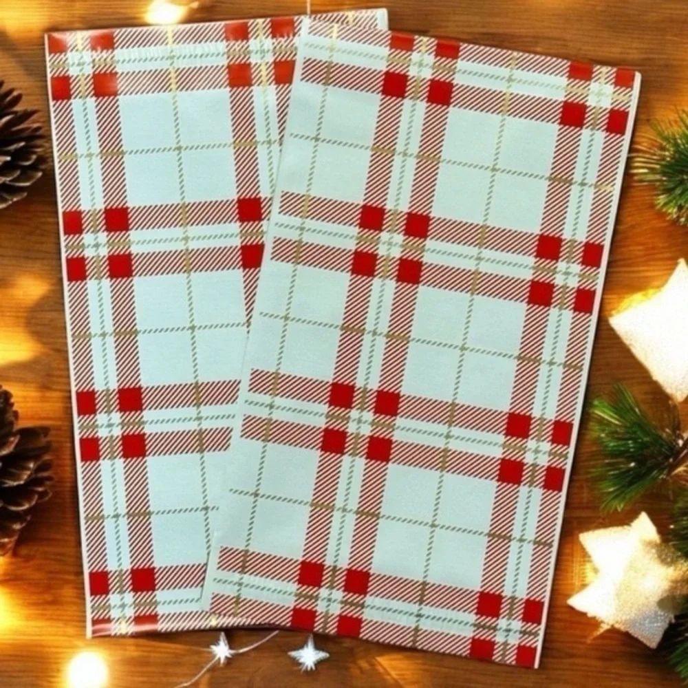 (10) 6x9 Christmas Poly Mailers